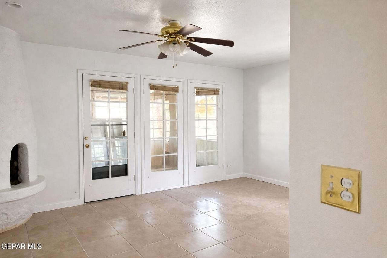 320 Arboles Dr - Photo 4 of 13