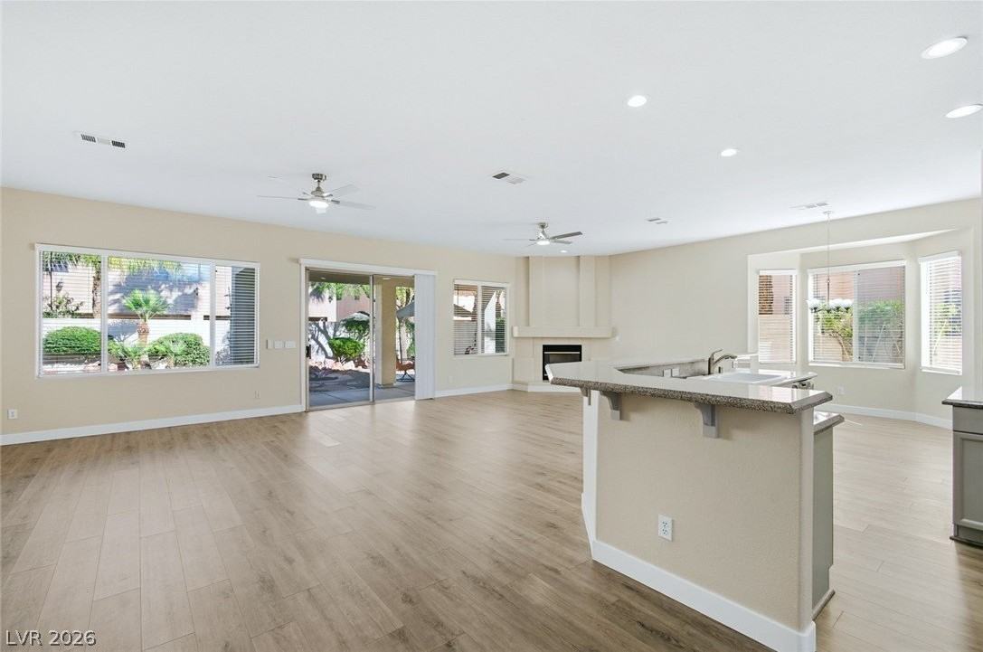 282 Cliff Valley Dr - Photo 3 of 32