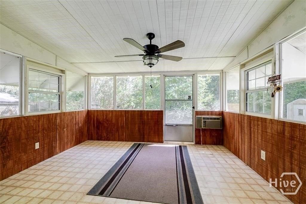 Magnolia Dr - Photo 4 of 18