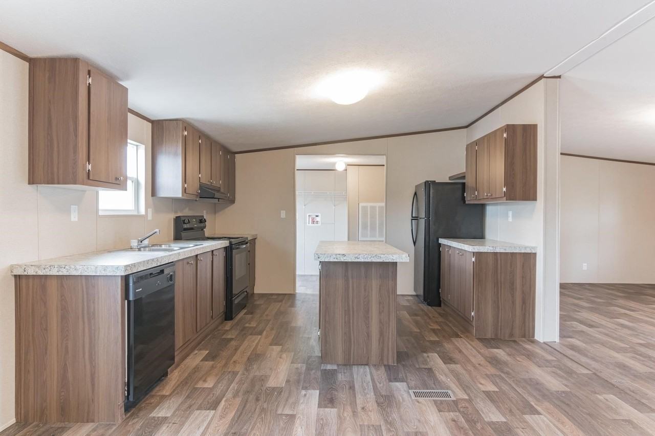 104 E Castleshoals Dr - Photo 5 of 30