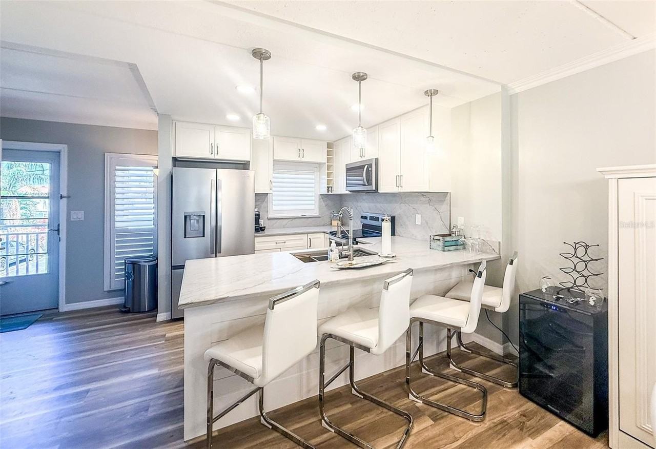 845 Benjamin Franklin Dr #202 - Photo 7 of 29