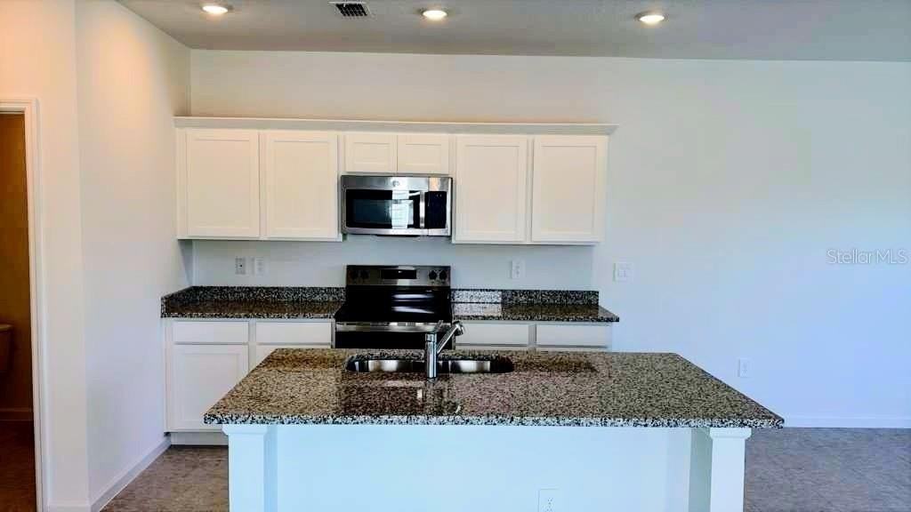 2554 GREY HAWK DRIVE - Photo 6 of 44