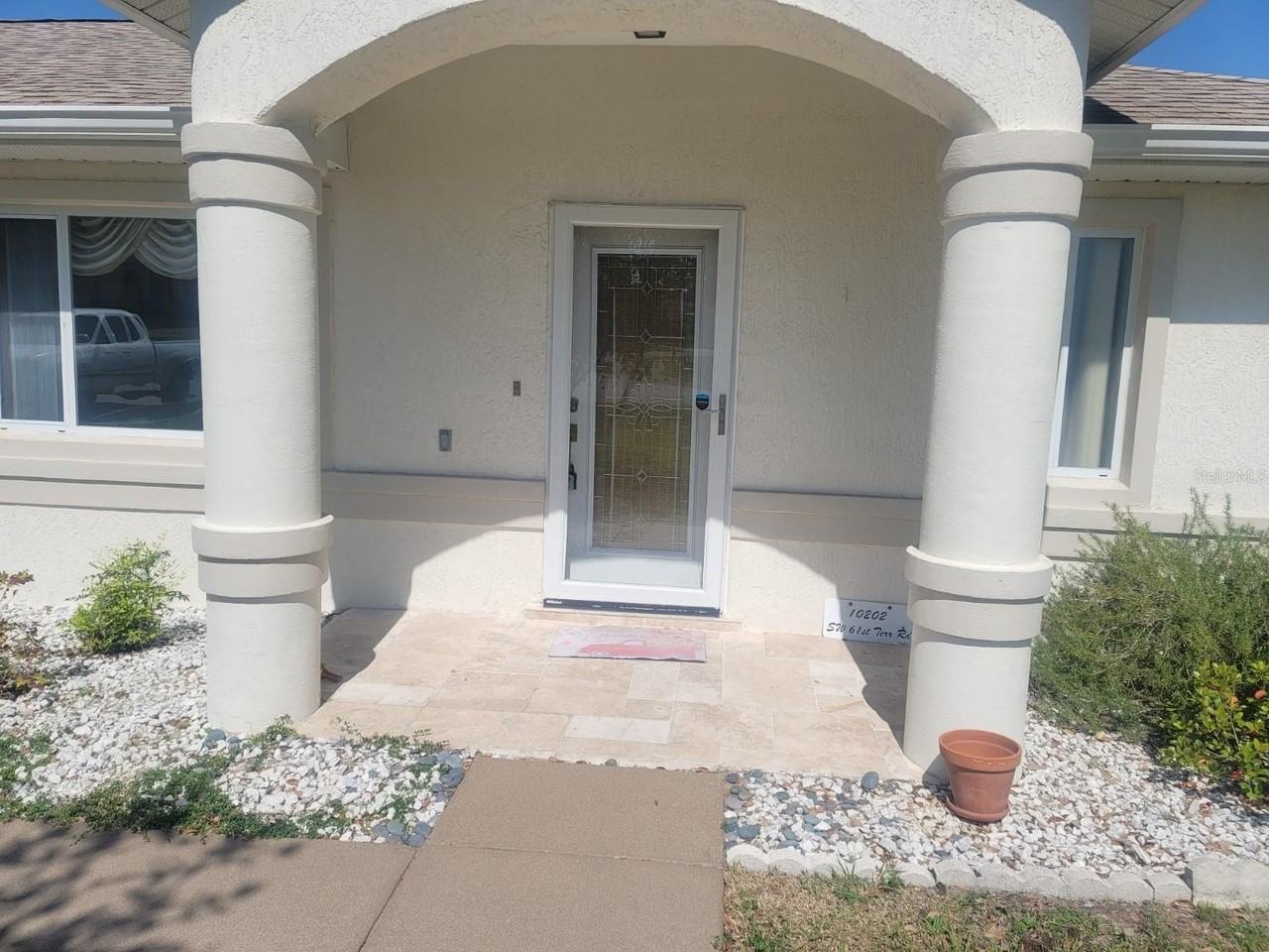 10202 Sw 61st Terrace Rd - Photo 3 of 24