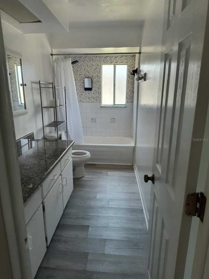 2285 Richter St - Photo 2 of 13