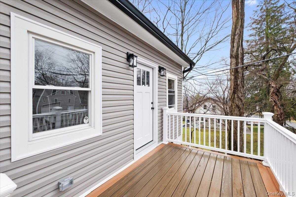 66 Secor Rd - Photo 3 of 36