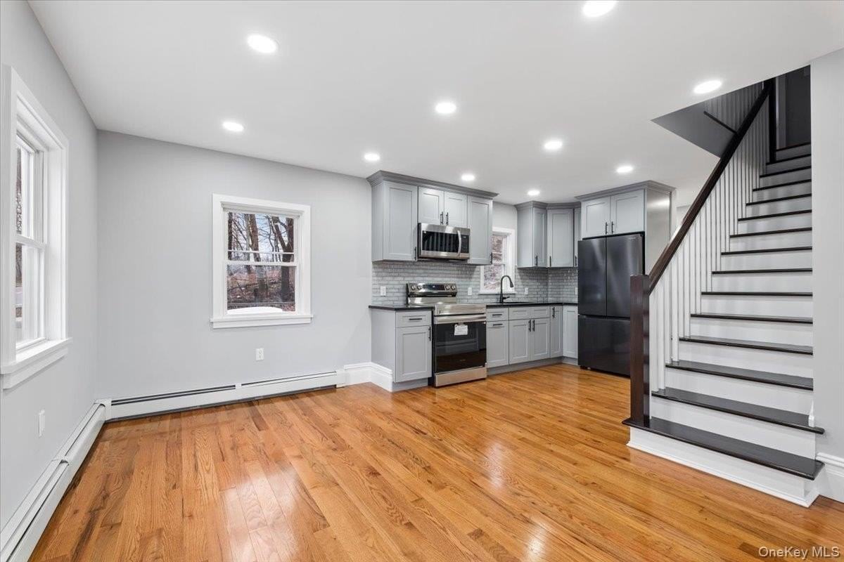 66 Secor Rd - Photo 5 of 36