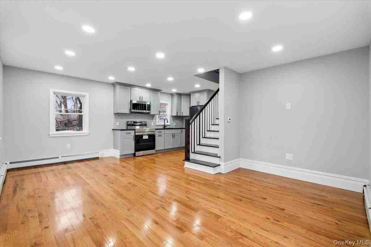 66 Secor Rd - Photo 6 of 36