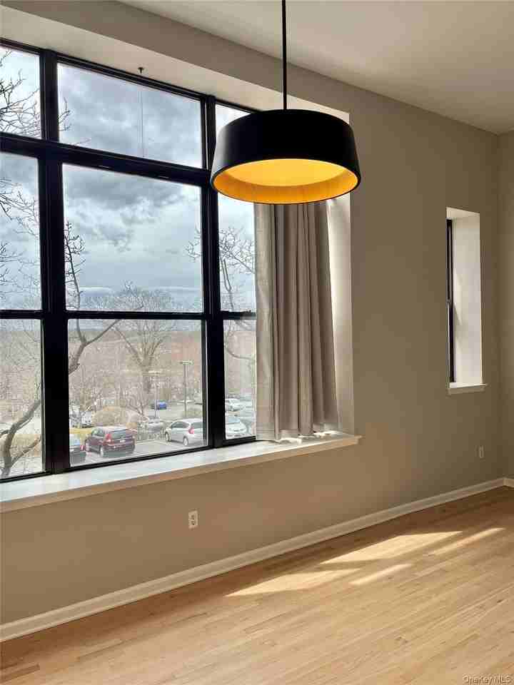 85 Mckinley Ave Unit A - Photo 3 of 19