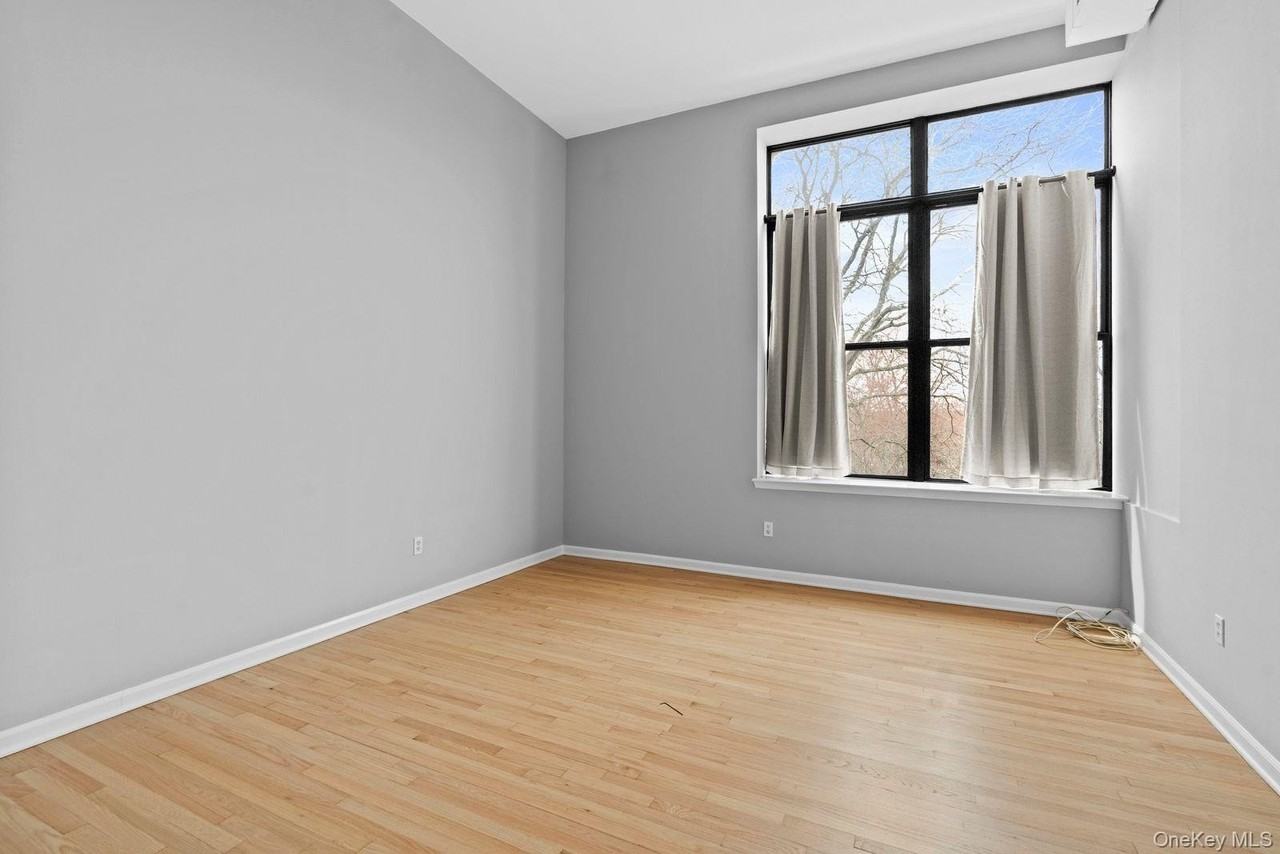 85 Mckinley Ave Unit A - Photo 7 of 19