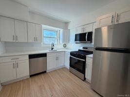 featured image of 1 Munro Blvd Apt 2f