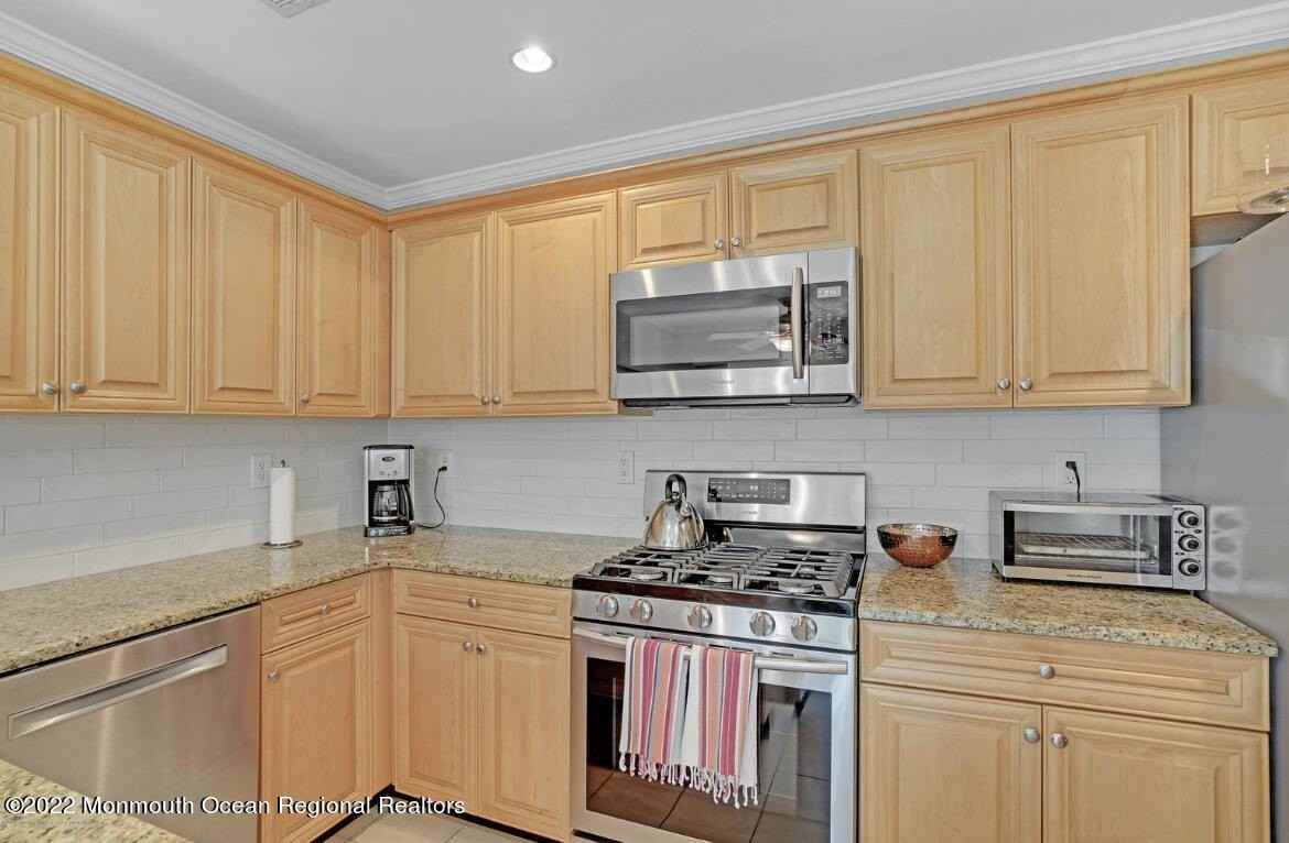 17 Nutmeg Ct - Photo 6 of 23