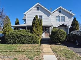 featured image of 319 Roosevelt Ave