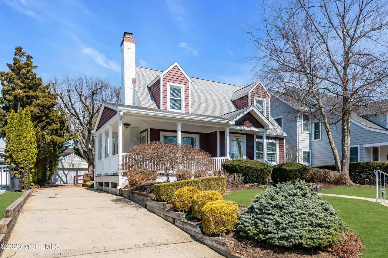 111 Chicago Blvd - Photo 2 of 47