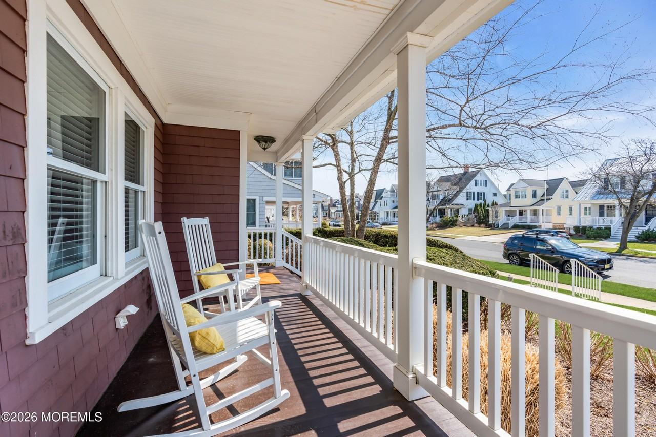 111 Chicago Blvd - Photo 4 of 47