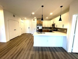 featured image of 701 Saginaw Square Blvd #B2
