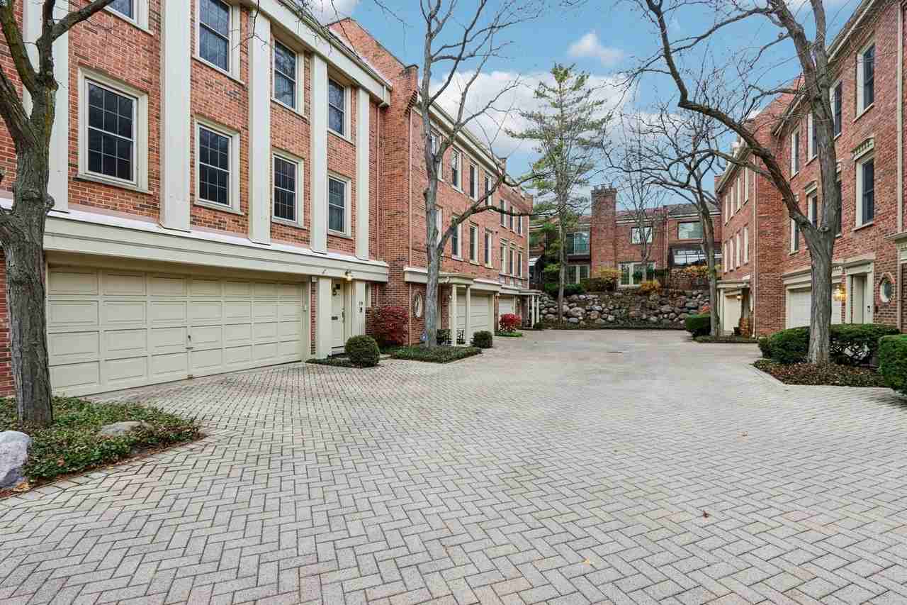 19 Landmark Unit 19 - Photo 5 of 50