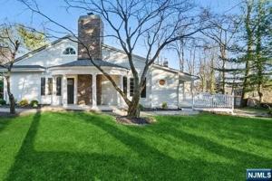 featured image of 196 Madison Ave