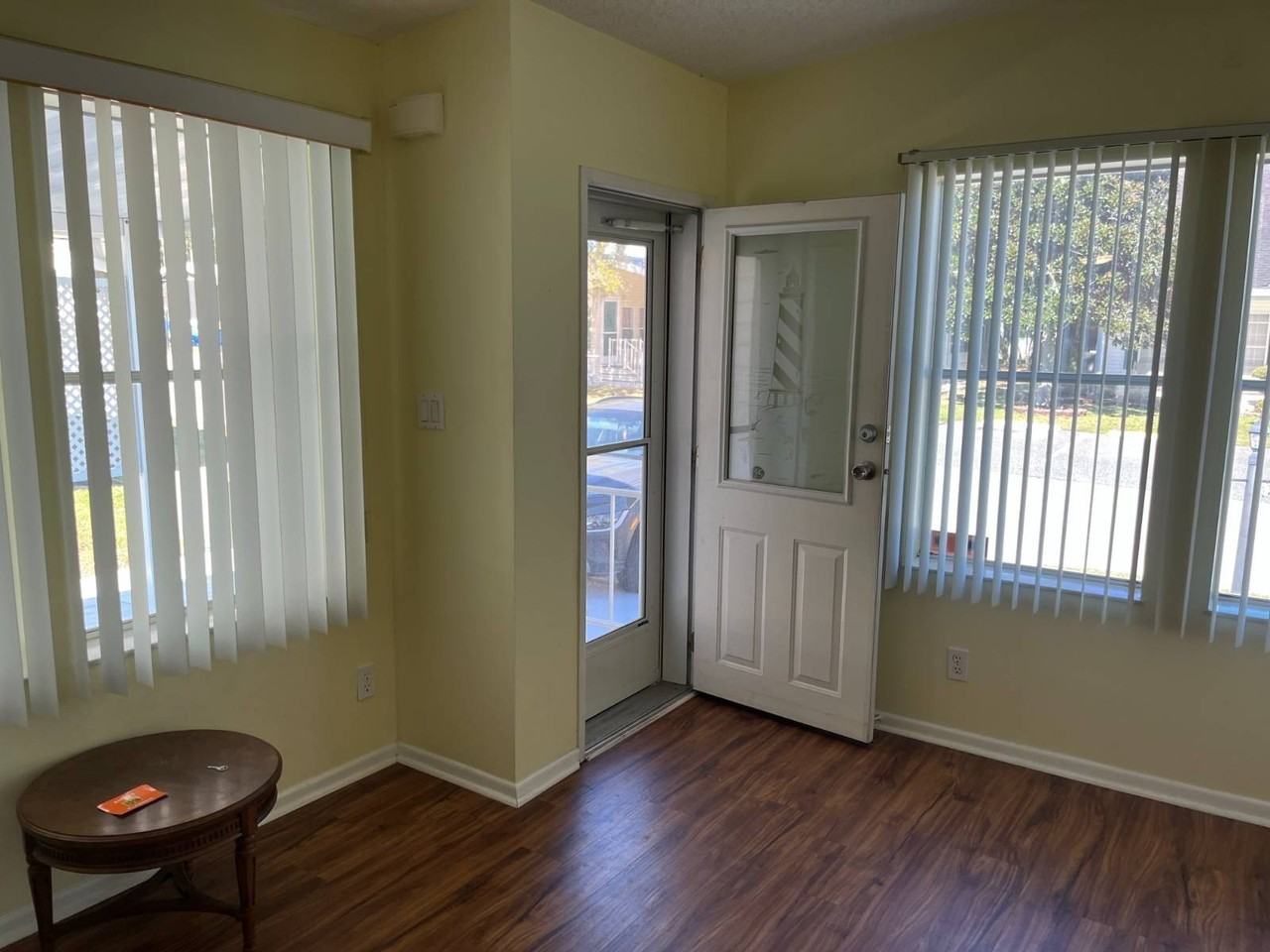 5870 Sw 59th St - Photo 3 of 18