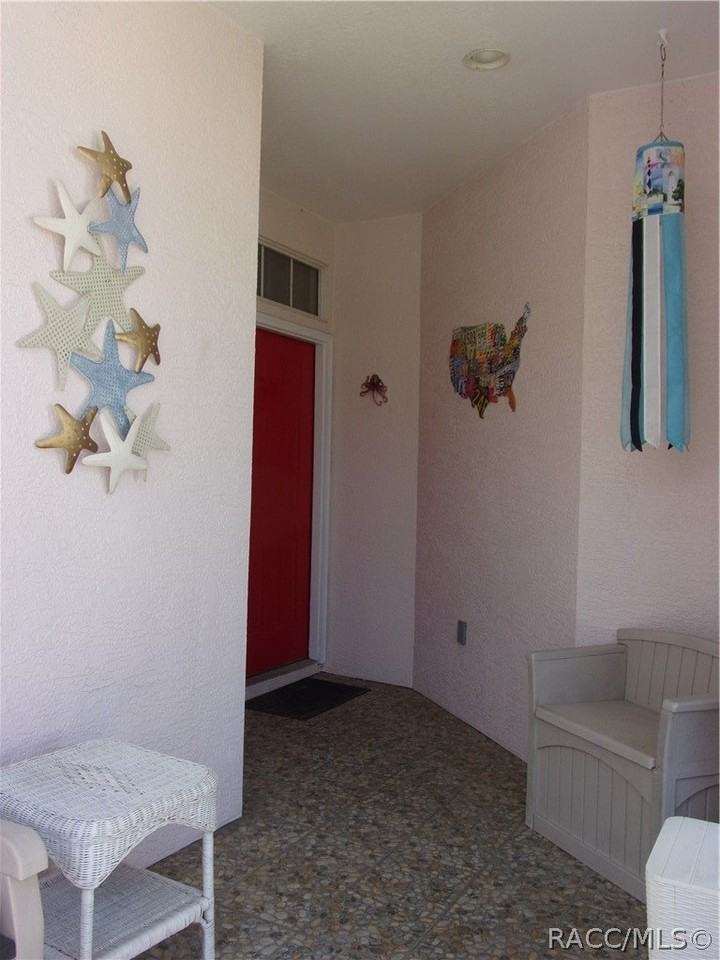 3521 S Belgrave Dr - Photo 4 of 39