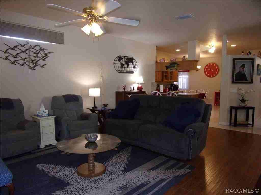 3521 S Belgrave Dr - Photo 6 of 39