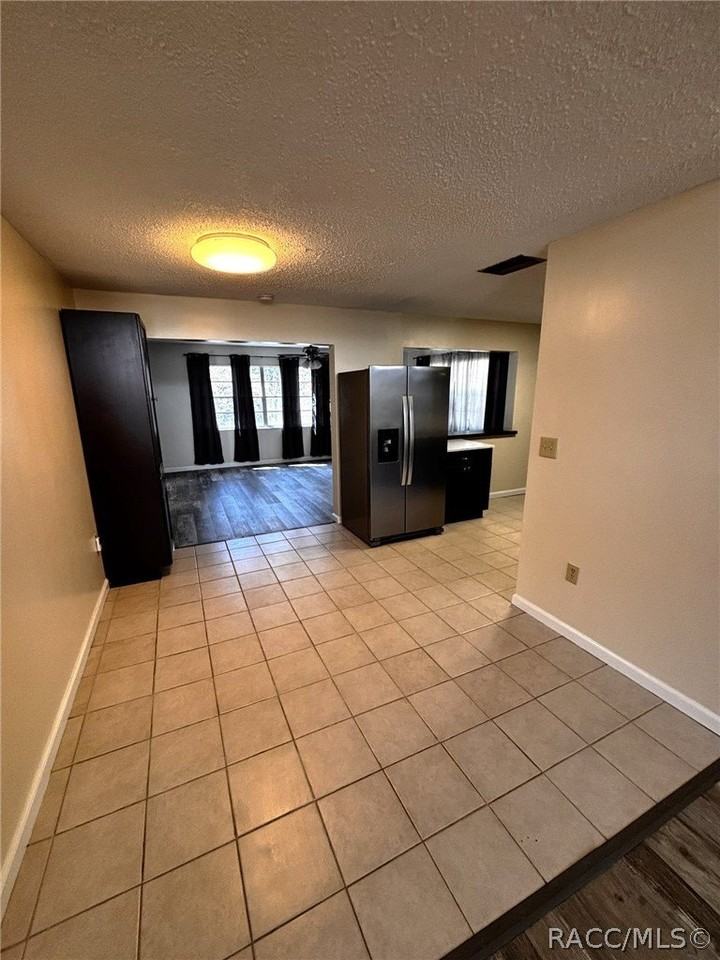 1134 Se 3rd St - Photo 4 of 25