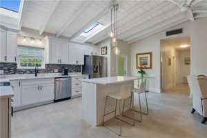 featured image of 618 Holly Rd