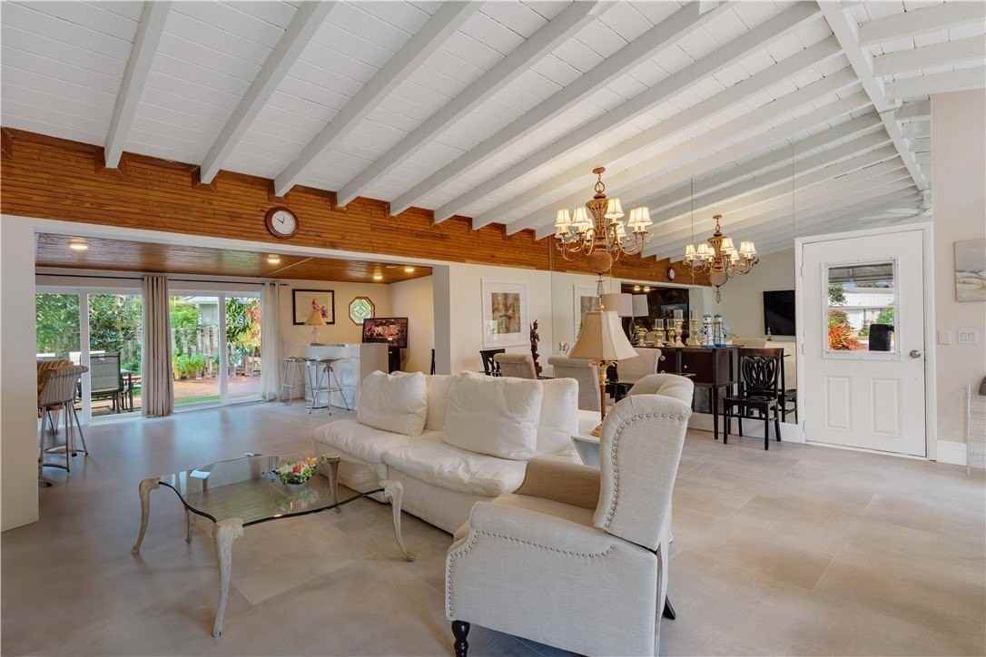 618 Holly Rd - Photo 4 of 36