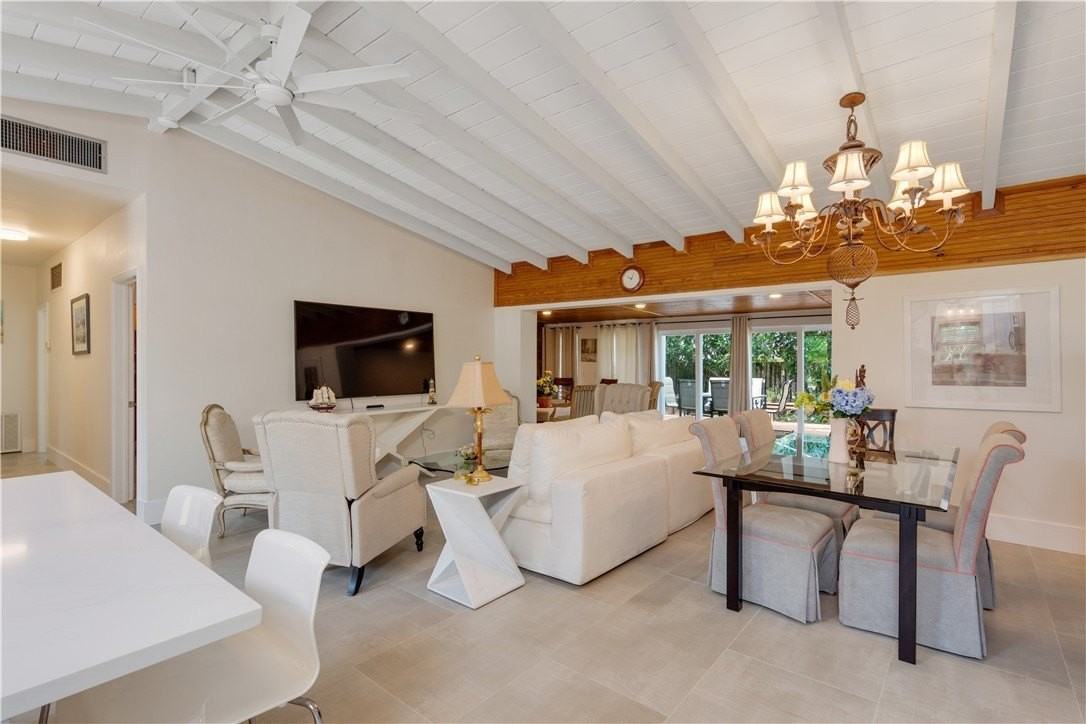 618 Holly Rd - Photo 7 of 36