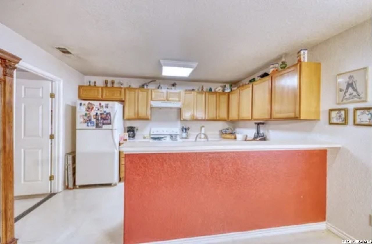 622 S Oak St - Photo 7 of 22