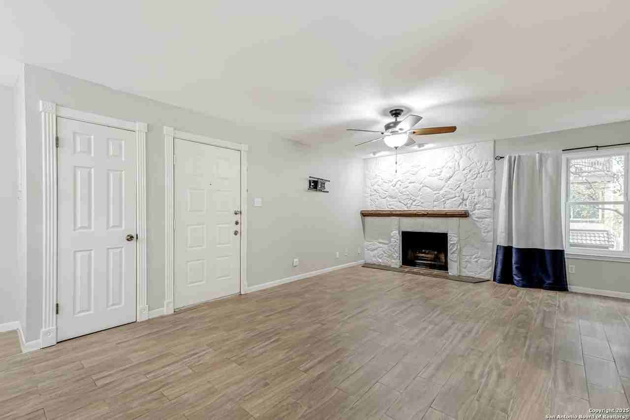 4107 Medical Dr Apt 5208 - Photo 3 of 20