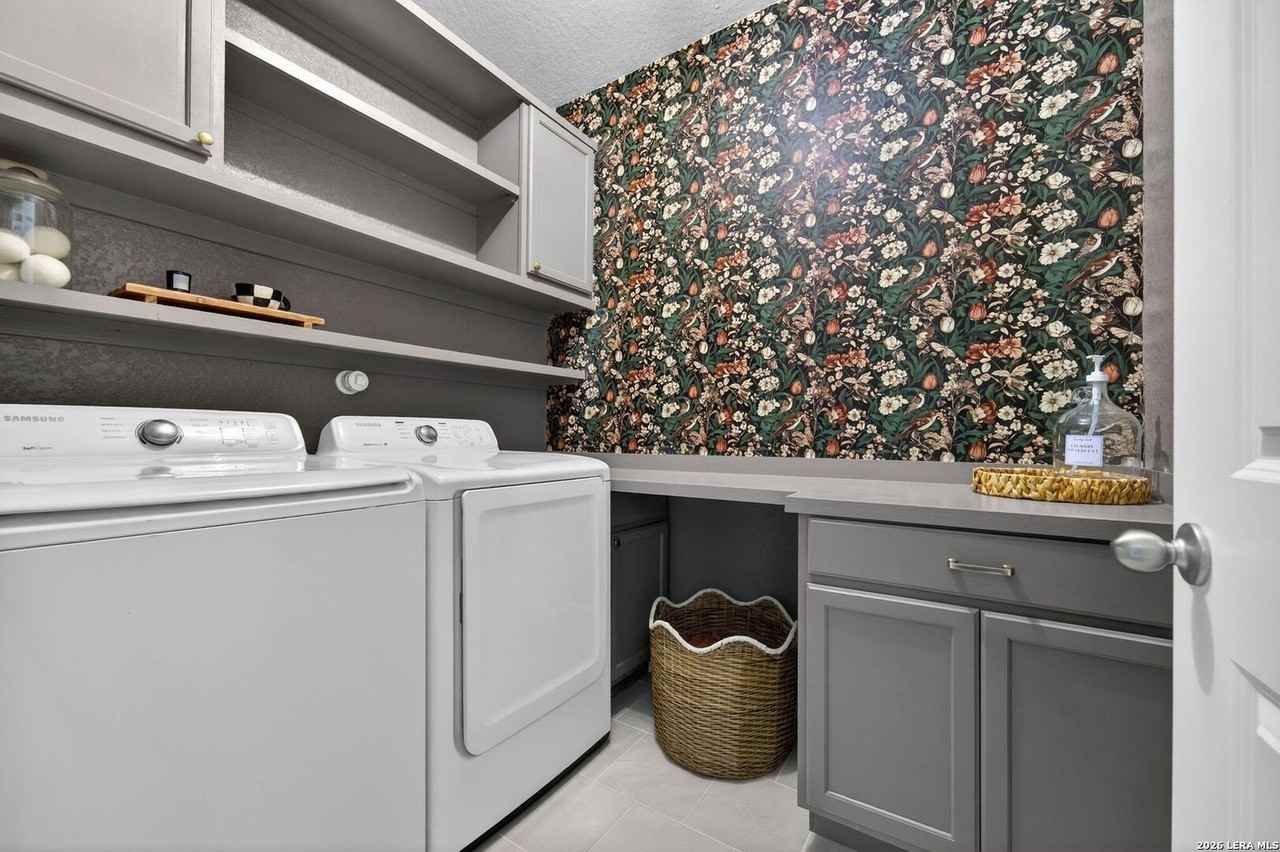 5555 Stormie Keep - Photo 6 of 28