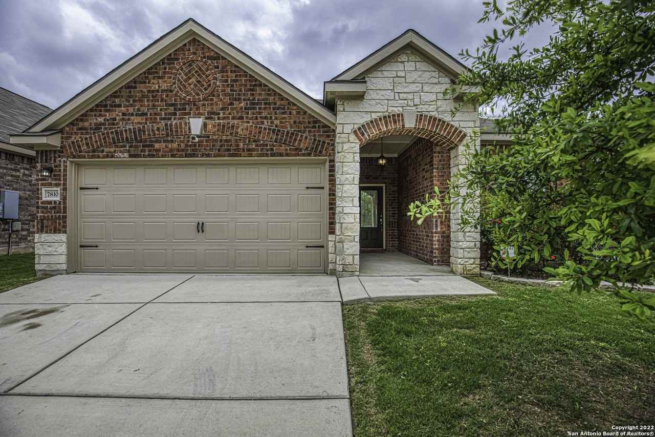 7810 Creekshore Cv - Photo 3 of 27