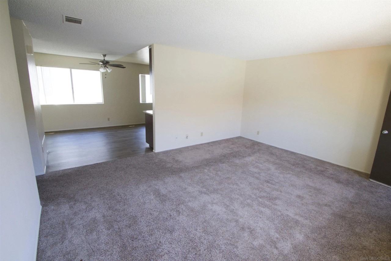 948 E Chase Ave Apt I - Photo 5 of 12