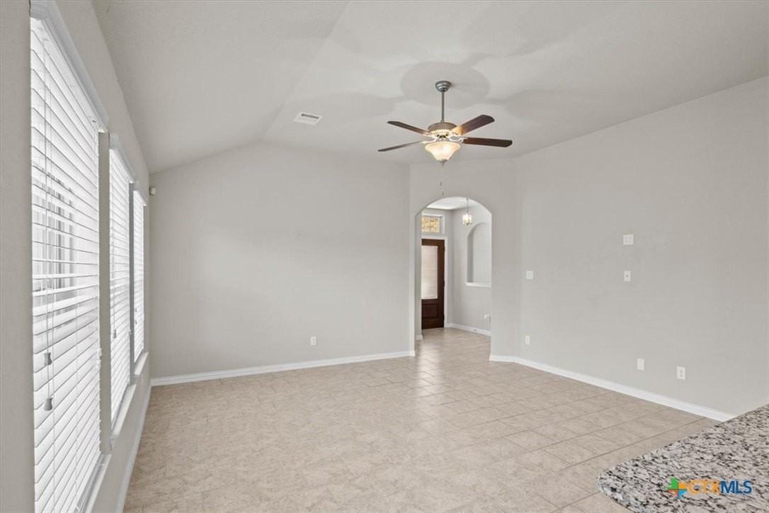 5642 Meadow Sky - Photo 4 of 26