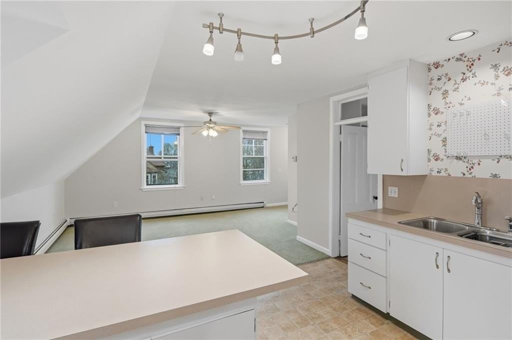 135 Columbia Ave Unit 3 - Photo 4 of 12