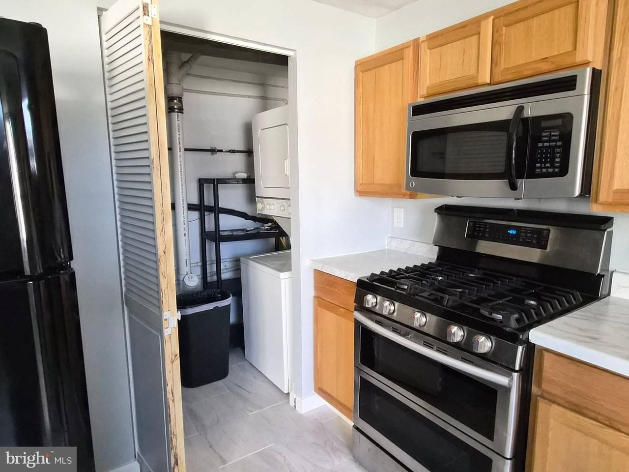 7948 Eastdale Rd - Photo 7 of 21