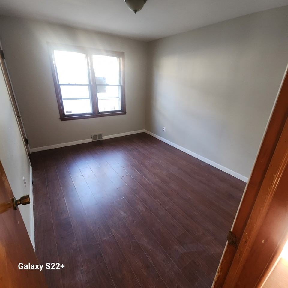 2702 Welch Ave - Photo 5 of 10