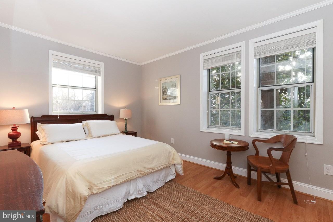 1800 N Queens Ln Unit 4-199 - Photo 5 of 7