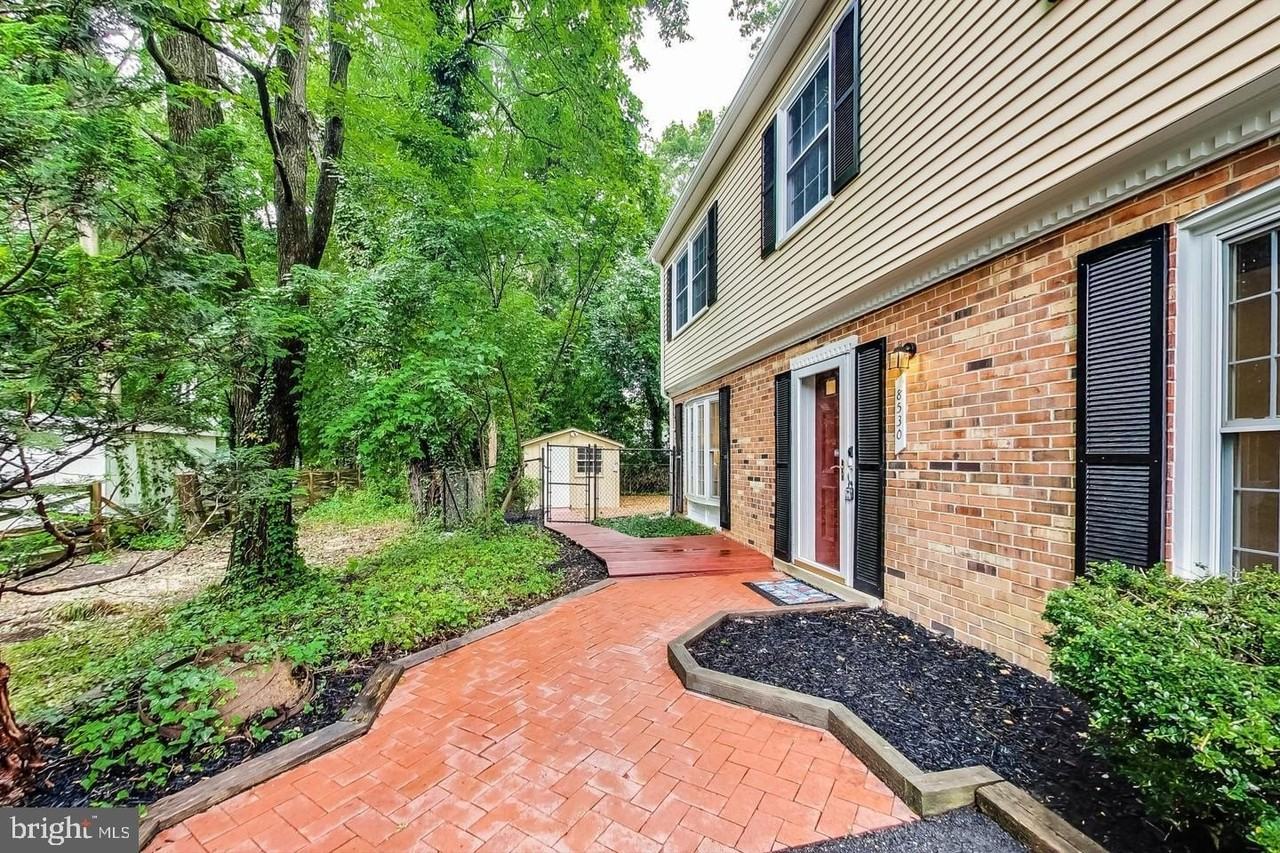 8530 Monticello Ave - Photo 2 of 26