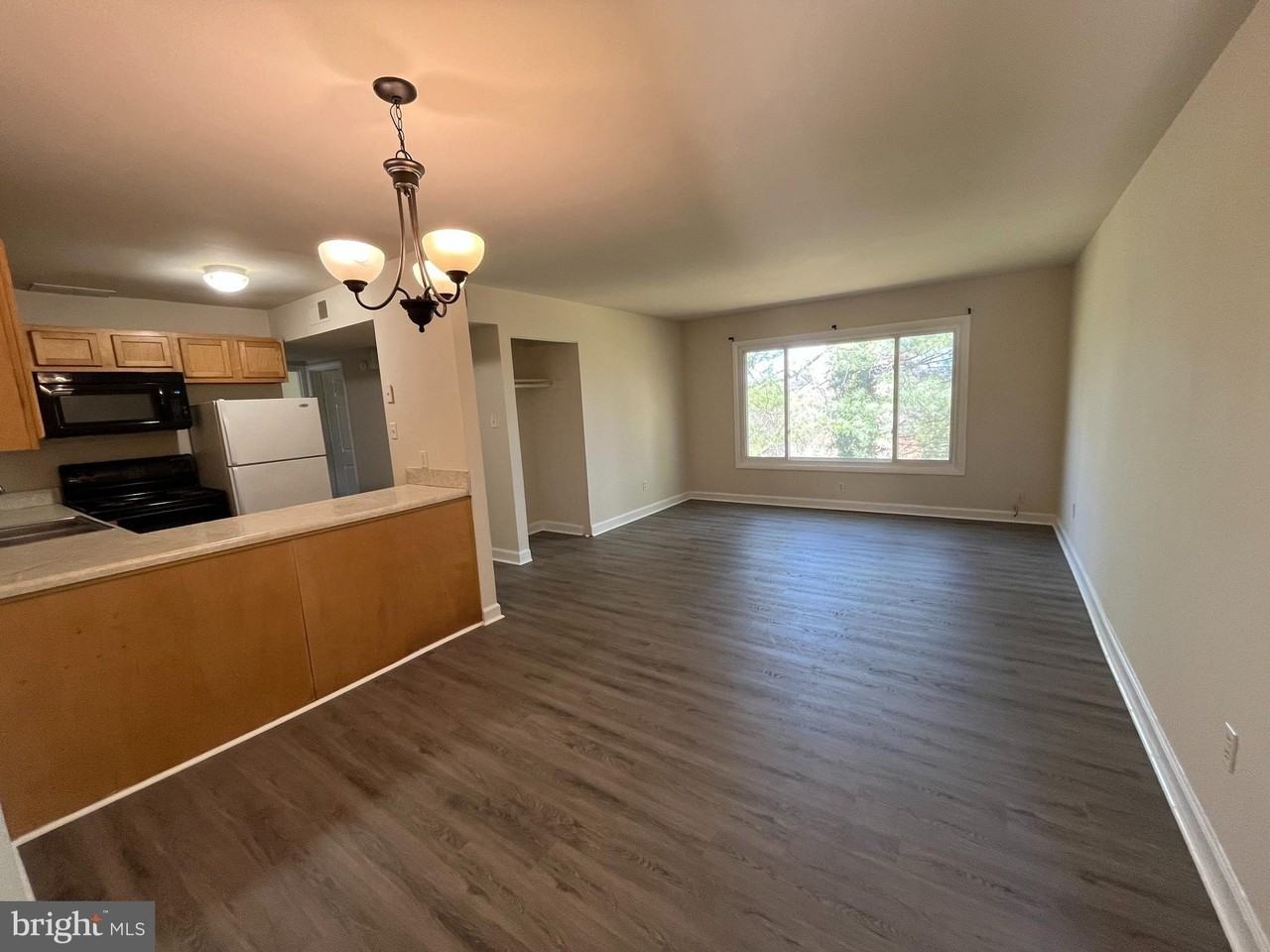 105 Berry St Apt 5 - Photo 2 of 13