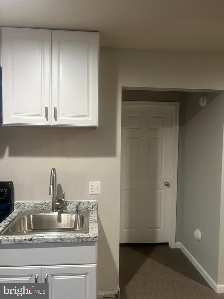 9138 Mineola Ct - Photo 7 of 11