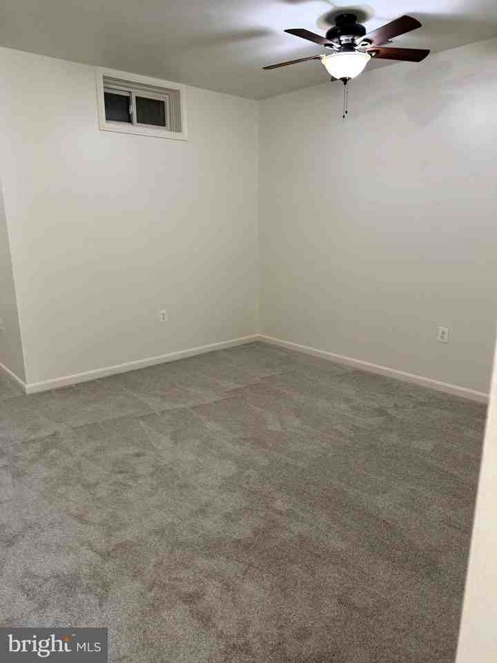 388 Starkeys Lndg - Photo 3 of 26