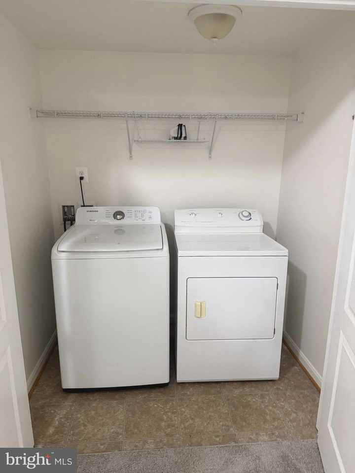 388 Starkeys Lndg - Photo 5 of 26