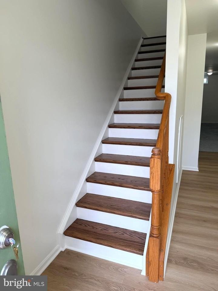 388 Starkeys Lndg - Photo 6 of 26