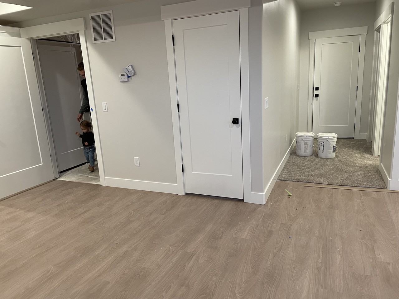 176 W Hayata Ln - Photo 6 of 10