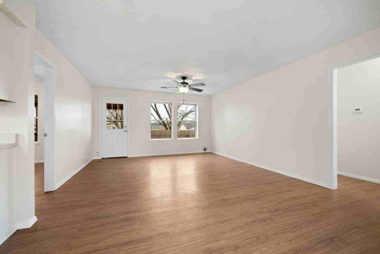 100 Grand Brook Dr - Photo 3 of 19