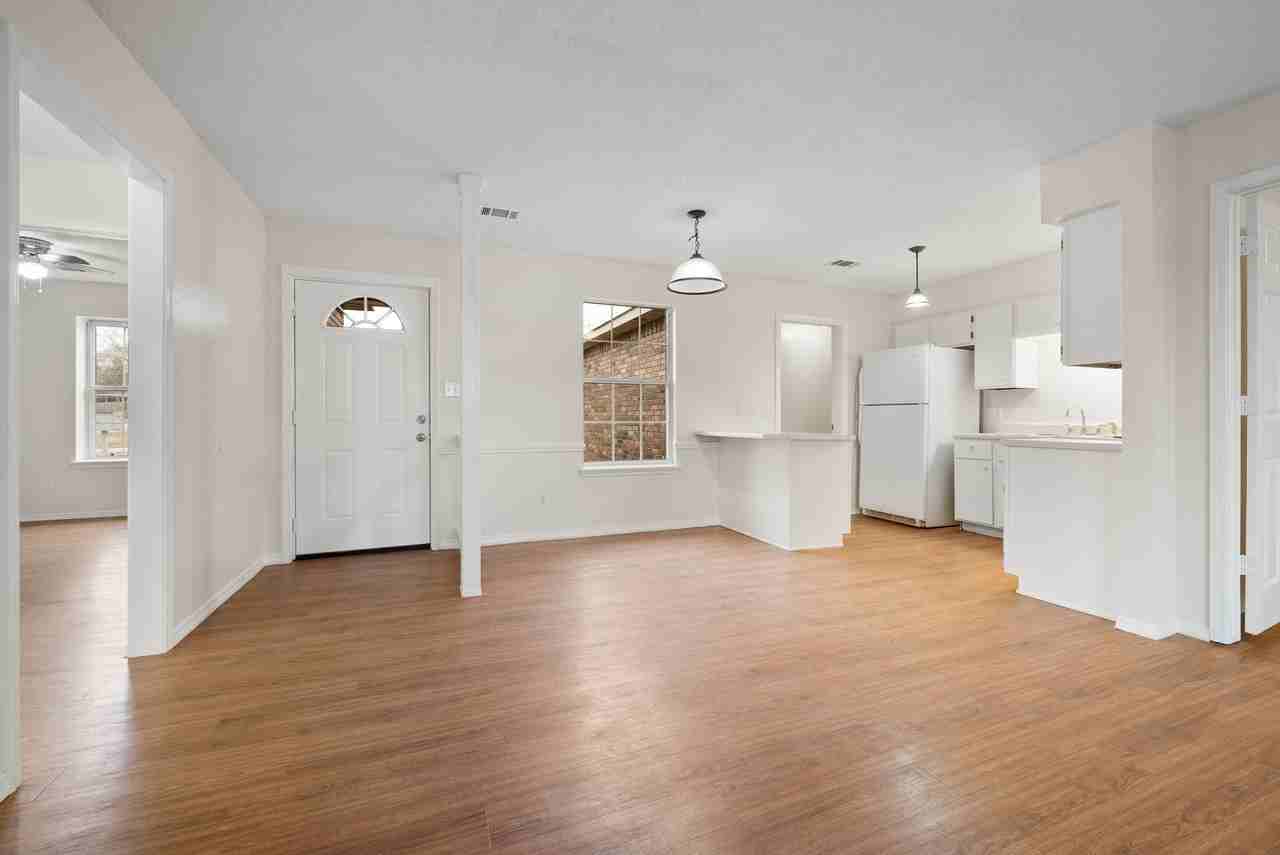 100 Grand Brook Dr - Photo 5 of 19