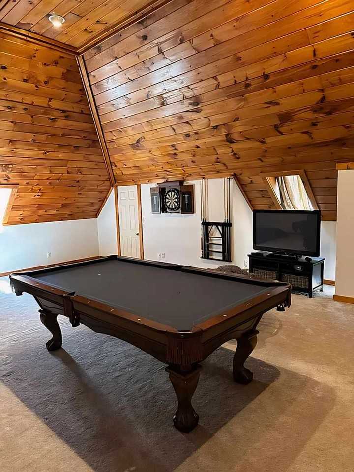679 Gurnet Rd - Photo 4 of 25