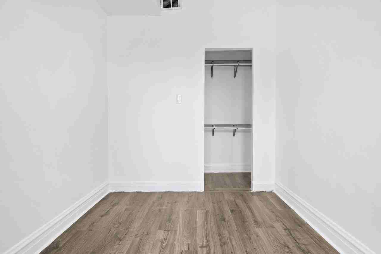 1532 N Harding Ave #2 - Photo 7 of 18