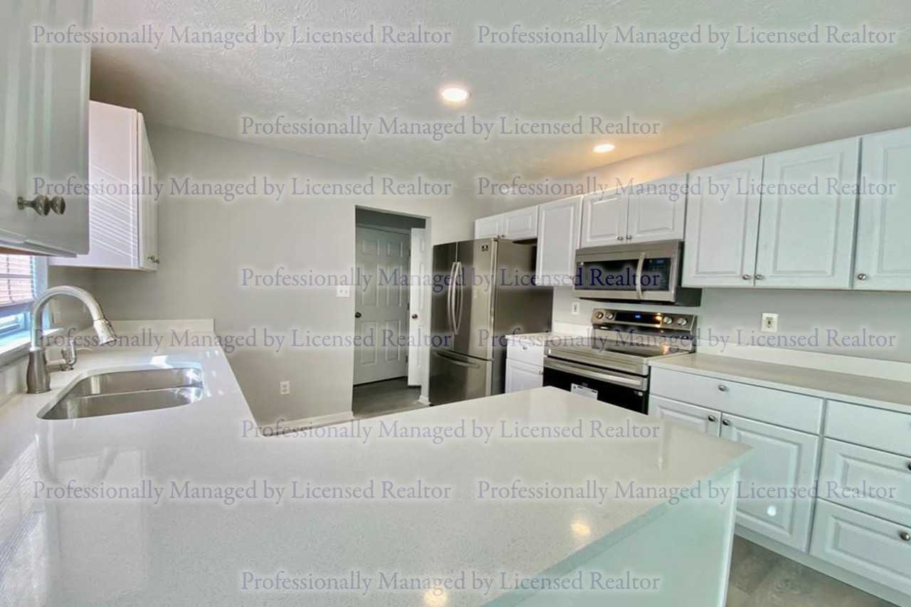 3571 King Edward Way - Photo 3 of 13